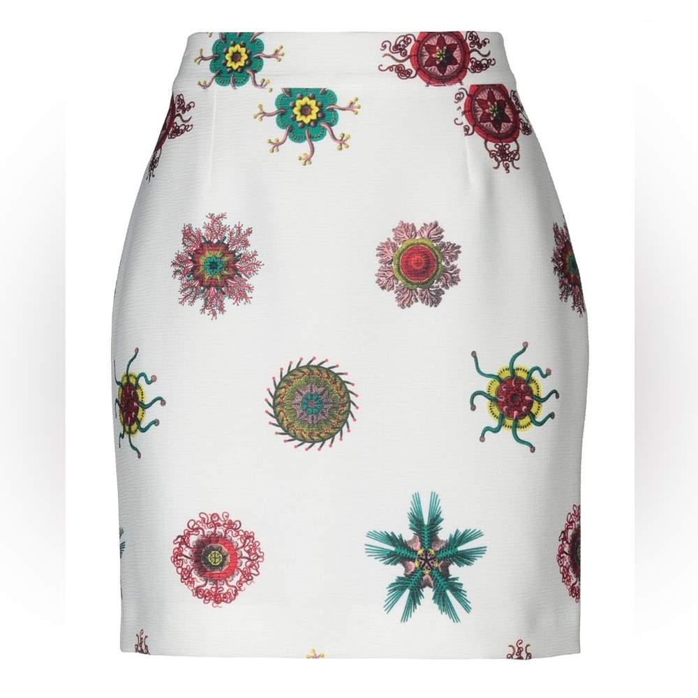 Frankie Morello White Skirt with Colorful Motifs